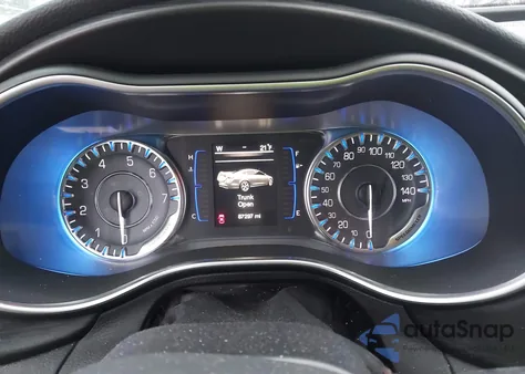 2015 Chrysler 200 Limited z USA, uszkodzony, nr VIN 1C3CCCAB9FN662908